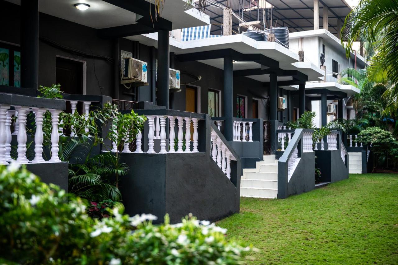 Royal Orbit Resort Agonda Exterior photo