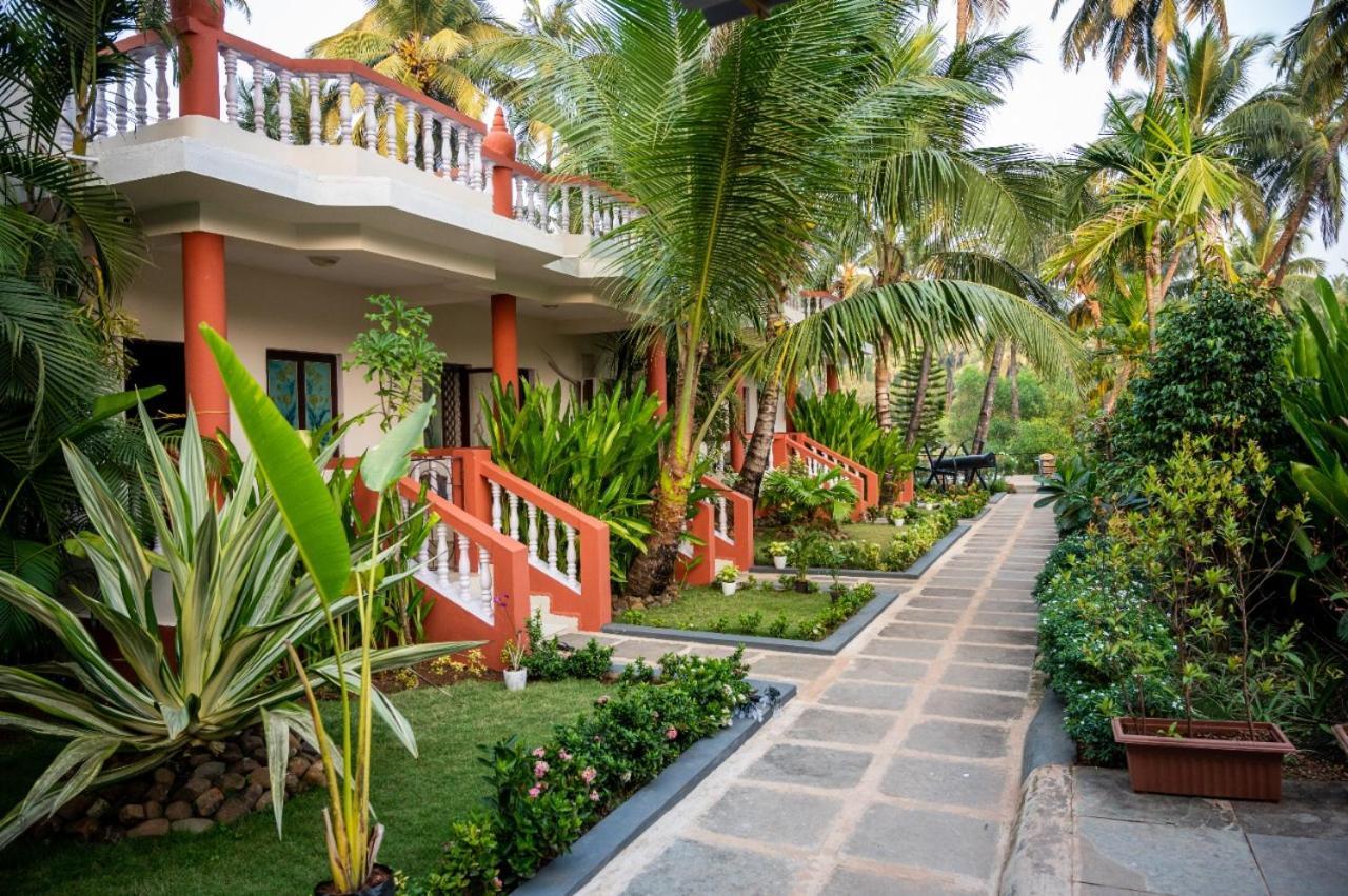 Royal Orbit Resort Agonda Exterior photo