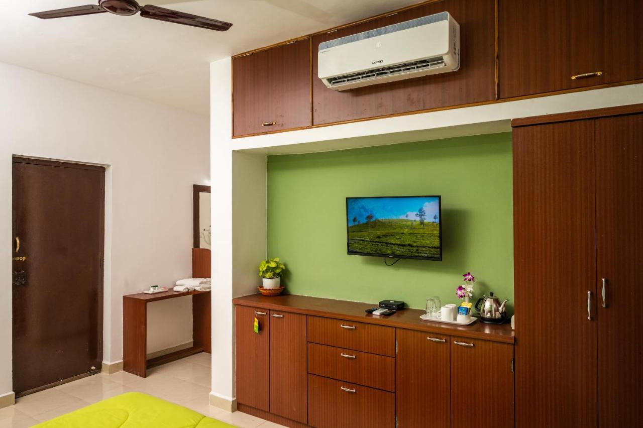 Royal Orbit Resort Agonda Exterior photo
